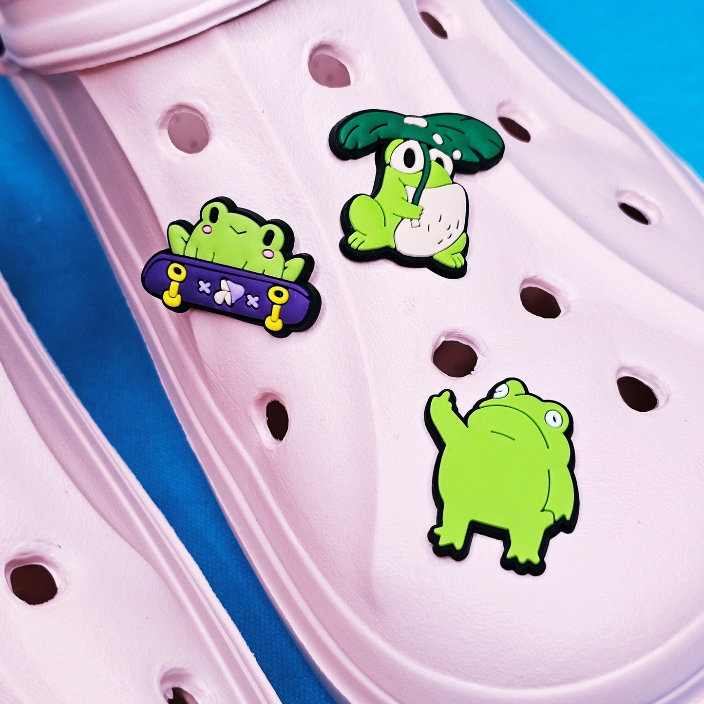 Frogs croc charms