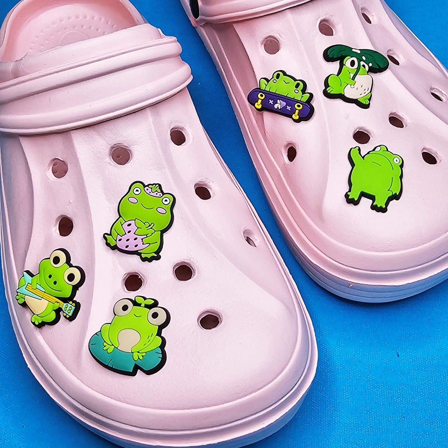 Frogs croc charms